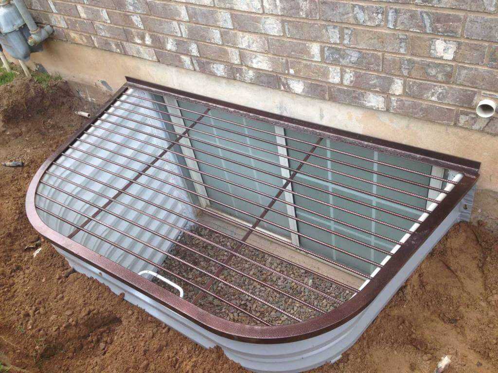 House - Window Wells